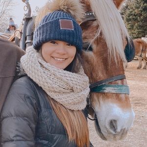 Meet your Posher, Rebekah